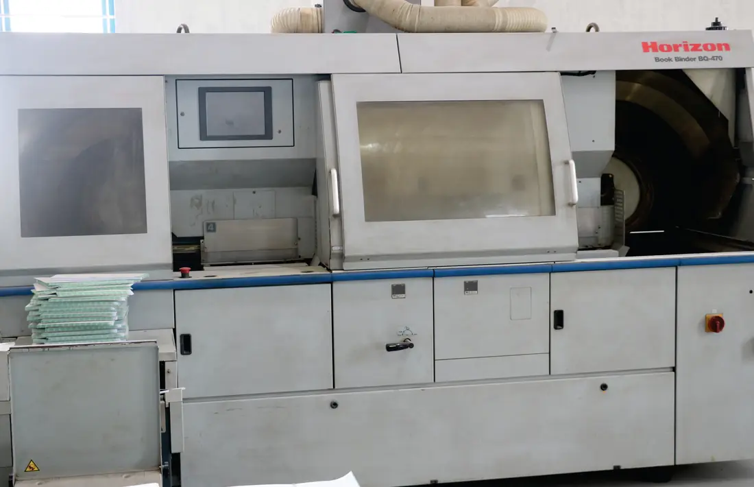 Fully automatic book binding