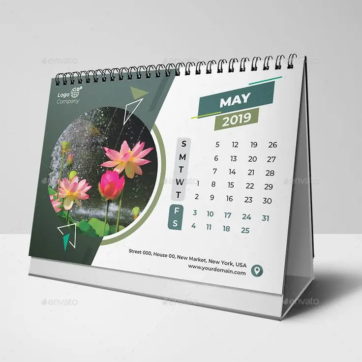 Spiral tabletop calendar