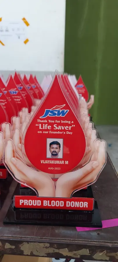 Blood-drop shaped acrylic award